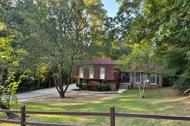 From of Home - Spacious 4-Bedroom, 2.5-Bath House for Rent