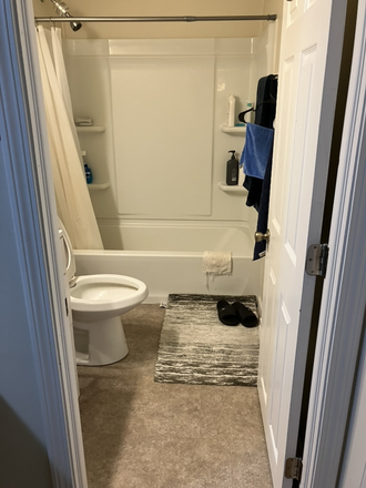 Bathroom - Colonial VLG apartment