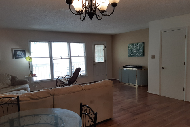 Living room - Fully furnished room (1B1B) near Duke west campus for rent -affordable housing & flexible lease Townhome