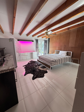 Large open and cozy - MODERN & NEW- PRIVATE- NOT SHARED 1BdRm / 1Bth UNIT -you can walk to FIU MMC