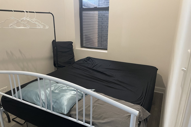 Bedroom - 1004 S OAKLEY BLVD