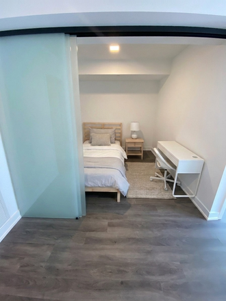 Den - Bloor & Yonge Co-Living Unit