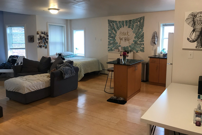 a - No fee 9/1/2026 Apartments