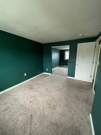 Bedroom - Townhouses of Amherst
