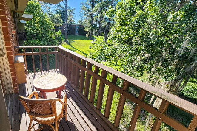 Balcony - Sunbay Apartments