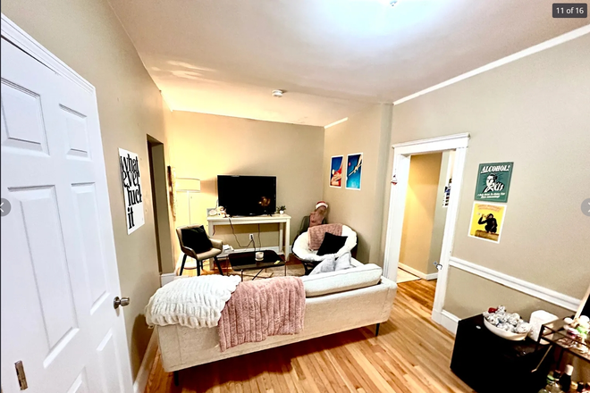 1 - NO FEE BU OFF campus 4 bed 1 bath Condo for rent 9/1/26 Move in!