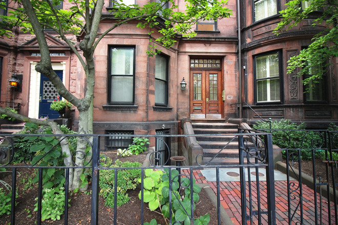 Exterior - **1/2 BROKER FEE COVERED*** Gorgeous 1 Bed / 1 Bath - Available 9/1/26!! Apartments