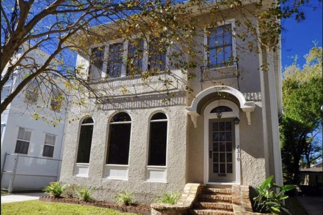 Front of House - 2308 Audubon St (4 Bedroom Unit)