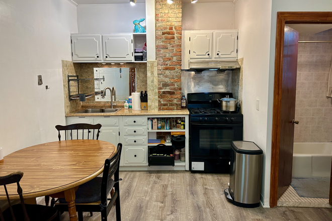 Kitchen (oven stove, sink, dining table) & Bathroom - 3-7 Week Sublet, Private Apartment Unit in Cambridge from Dec 7, 2025 to Jan 24, 2026