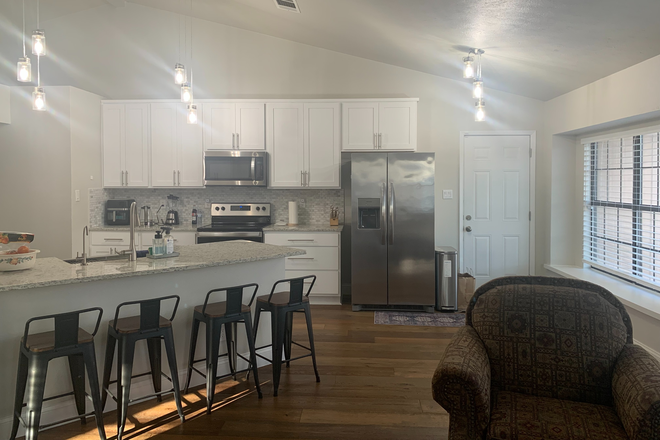 KITCHEN VIEW FROM DEN - 7508 - PRIVATE BEDROOM WITH SHARED BATH - GIRLS ONLY HOUSE. FURNISHED, NEWLY REMODELED HOME