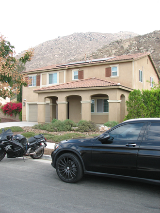 New house - Brand New House close to UCR (4.6mi), 1 Private Room Avail