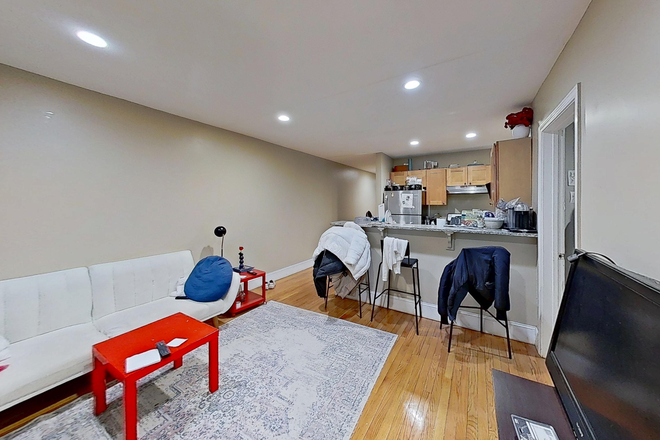 Unit - BU CENTRAL! RARE OFF CAPMUS 3 BED 1 BATH ON EGMONT BROOKLINE! 9/1/26!!