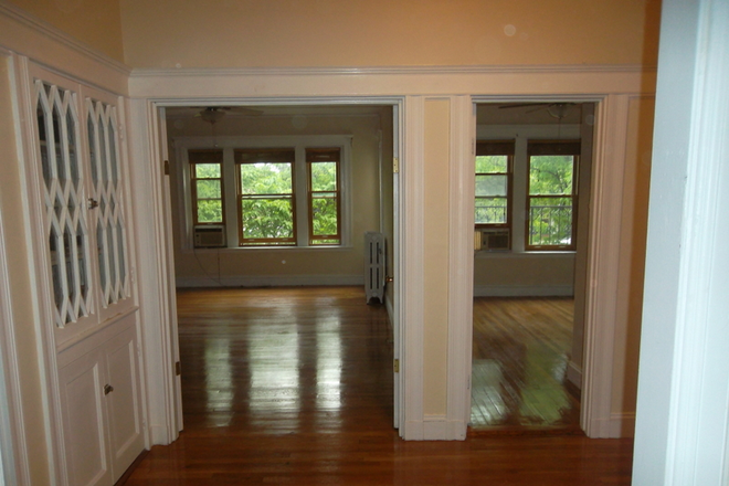 hallway/livingroom - CommAve Condo