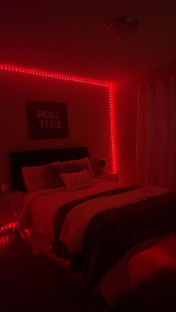 Bedroom size - Crestmont Villa