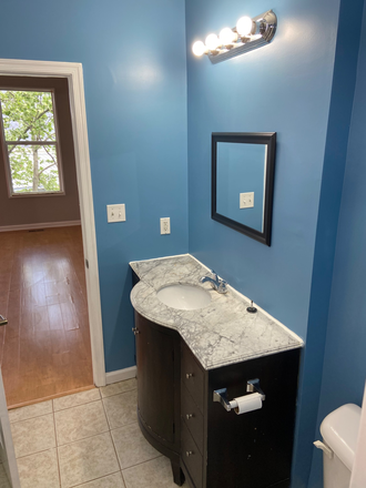 Photo - One of a Kind 2bed /2Full Bath Modern Open FL Plan, Large Loft Rowhouse. Parking, 2 Decks,