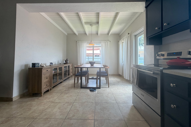 Dining Room - Cute and Close to Everything House