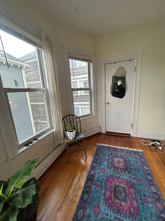 Bedroom - Apt on Hillside St, Mission Hill, Close to Green Line