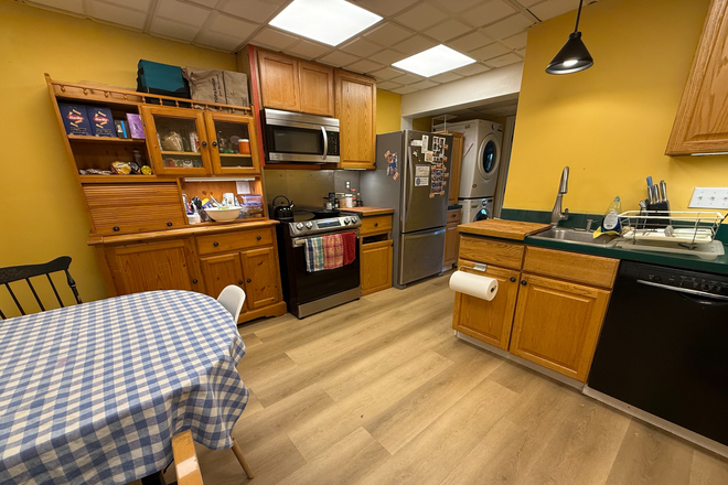 Kitchen - 2BR Apartment in Cohousing in Acton, easy train to Cambridge & Waltham
