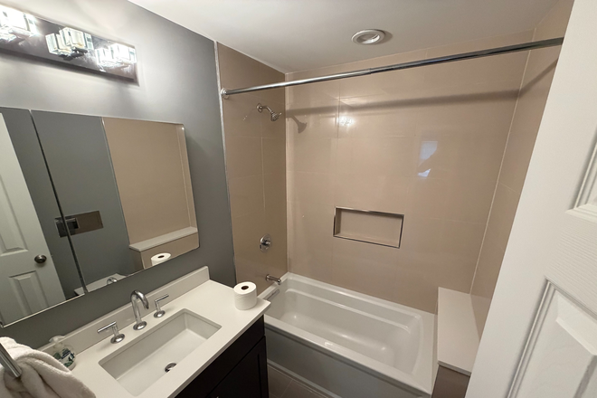 Bathroom - Room available for rent in College Park Woods