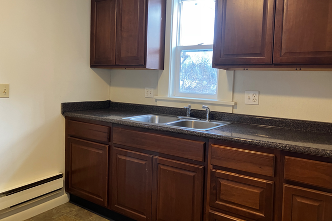 kitchen - June 1 One bedroom apartment - Amherst