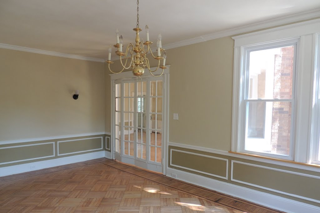 - Huge 4 bedroom in Charles Village, 331 E. University Parkway