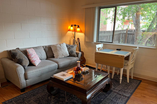 LivingRoom - Private Room in Smiley Court - All Utilities Included
