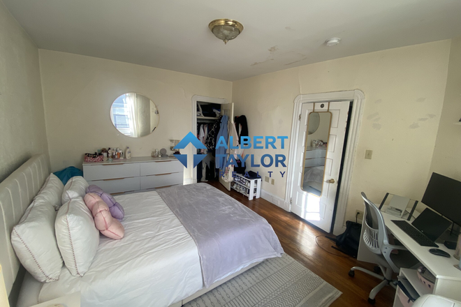 Bedroom #3 - 3 Bedroom in Beacon Hill!! Apartments