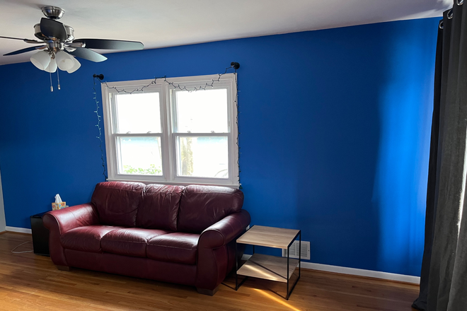 Common Area - 1 BR available in shared house - Walking Distance to Campus