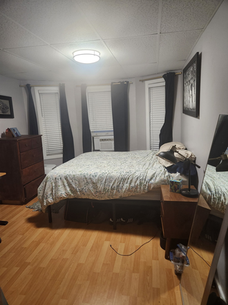 Bedroom for rent (pic 1 of 3) - Cambridge/Riverside (Larger) Room Available in Spacious 2BR Near Harvard, MIT, Central Sq ($1725/mo)