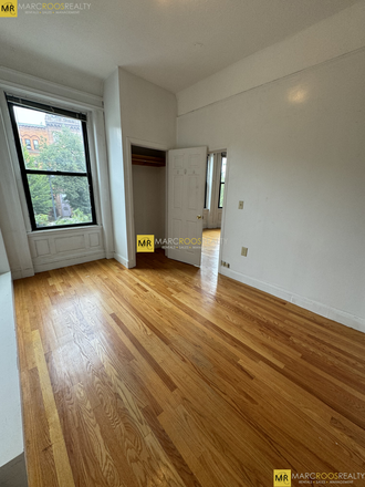 Bedroom - Beacon St 2 Bed Kenmore Sq Apartments