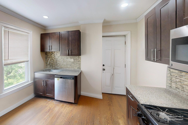 Hub Realty - Roxbury, 2 bedroom with newly renovated kitchen and bathroom, near Orange Line T Apartments