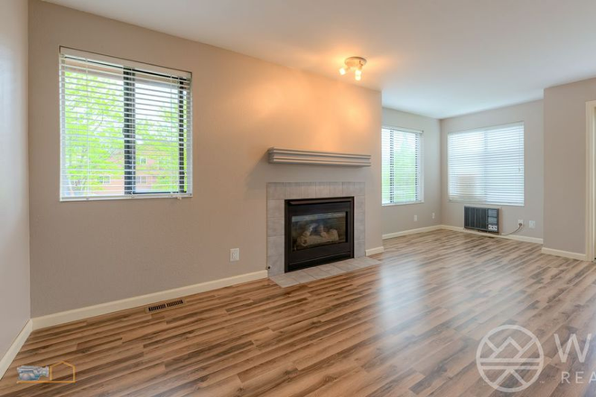 2 - AVAILABLE 6/5: 6110 Habitat Dr #2 Condo