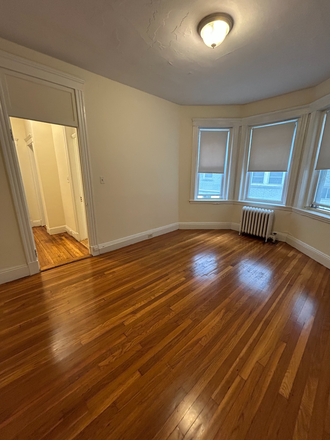 Studio - Large Studio Available 8/15/26! *CONTACT NOAH 603-470-8181 Apartments