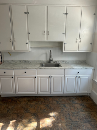 Kitchen - 1 Bedroom close to East Side, Hope St, campus, and more Apartments