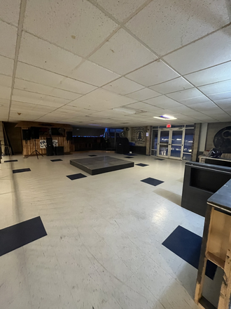 dance floor - Circle Pines
