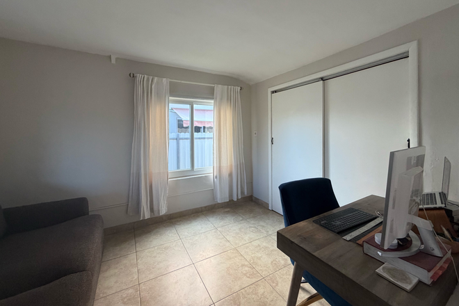 3rd Bedroom - Cute and Close to Everything House
