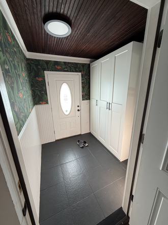 Mudroom with Built in storage - Spacious 2 Bedroom Apartment w/ Bonus Finished Basement & Fenced Yard – Pet Friendly – Medford, MA