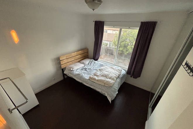 Room 1 - 3 Private Rooms in Mira Mesa – $1,050/mo Each