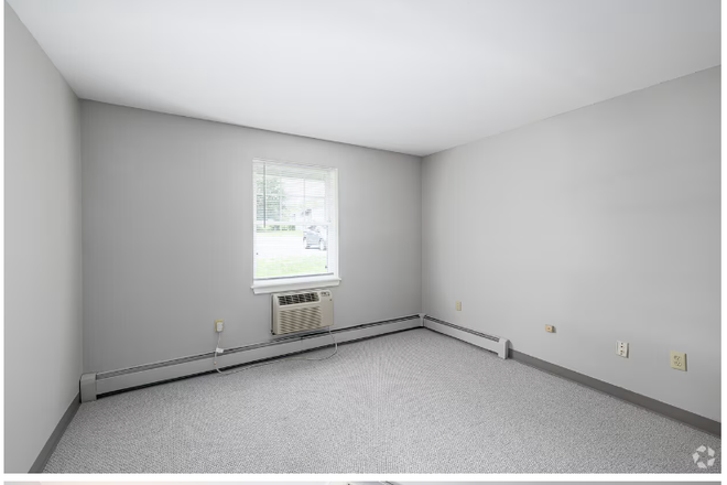 Bedroom - Mill Valley Apartments