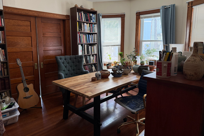 Dining/Living room - 2 bedrooms in a four bedroom apartment in Inman Square