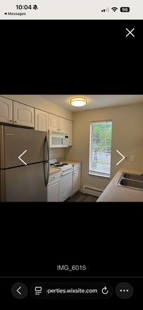 Kitchen - COLLEGE TOWNHOMES