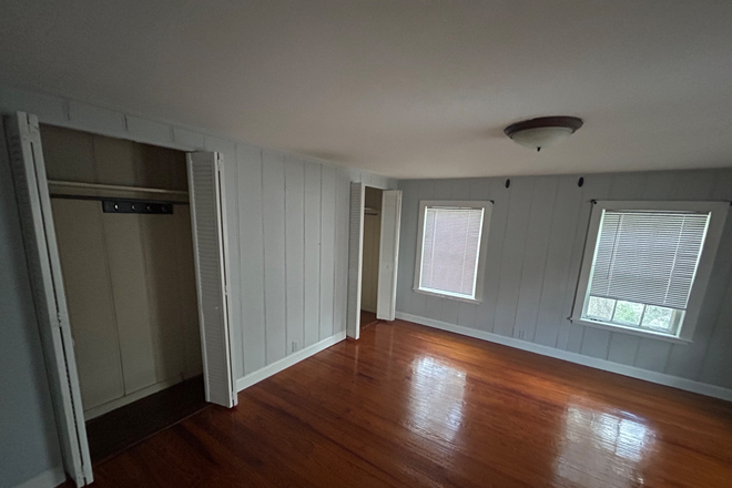 Bedroom - The Ashley "B" Apartments