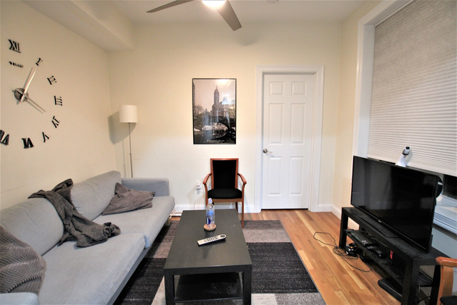 1 - SEPT 2026-Modern and spacious 2 bed, W/D in unit, NO FEE!