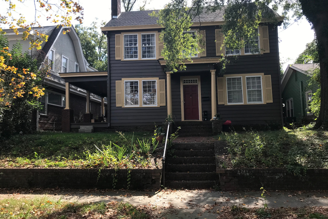Front Viiew - Beautiful Historic Home Ready for a family!
