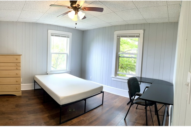 bedroom1 - Fully furnished private bedrooms in little Italy