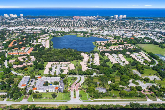 View - FAU Windwood End Unit 2b2b Condo for Rent, Walking to FAU, 24/7 Man-Gated, Mins to Beach