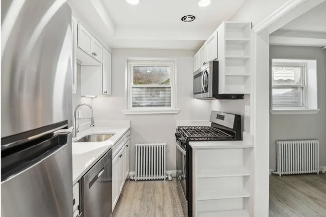 Kitchen - Fordham Terrace Apartments