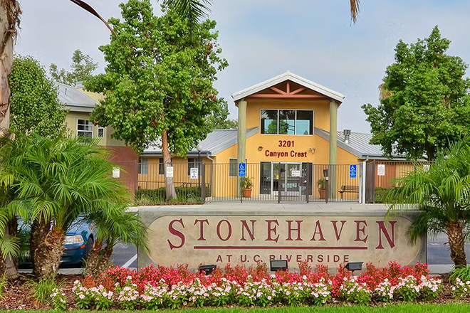2 Bed, 2 Bath Single Apartment - Stonehaven Student Housing