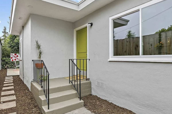 Entry - Quiet 1BR/1BA ADU in Garden Setting - short walk to Cal, BART and more