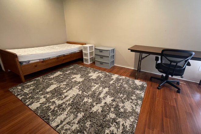 Bedroom - Private Rooms – Clean | Safe | Student-friendly | All Bills Paid House